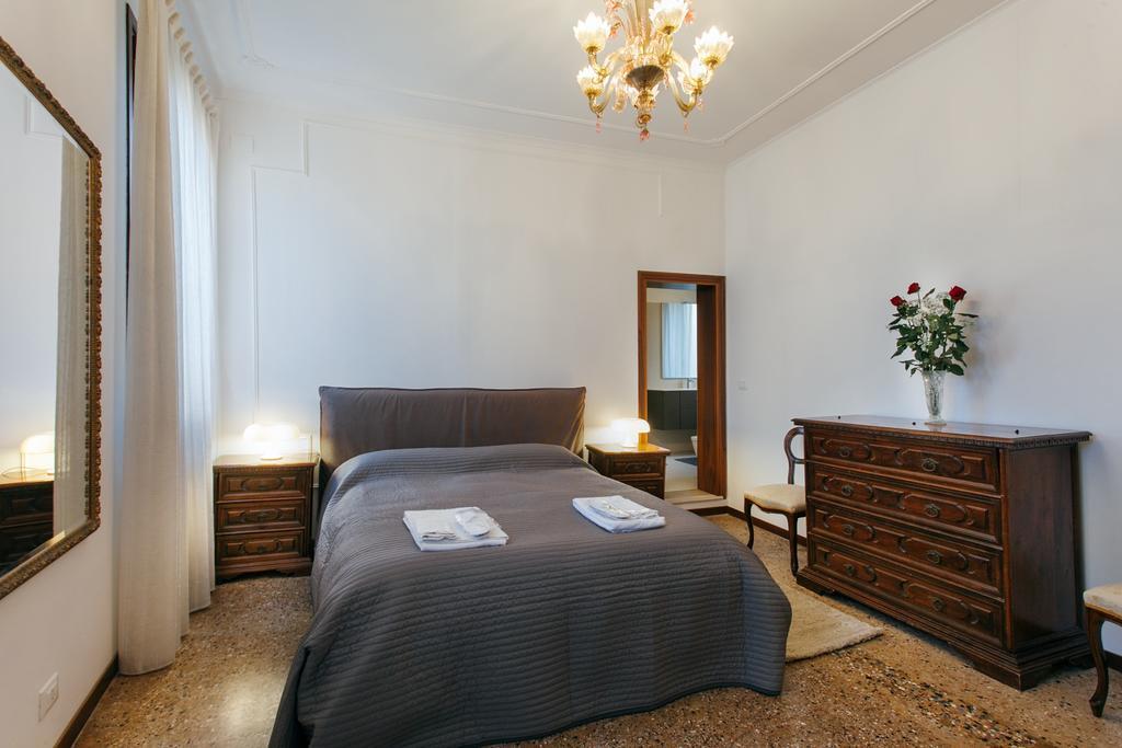 Апартаменты Residenza Dei Dogi Венеция Экстерьер фото